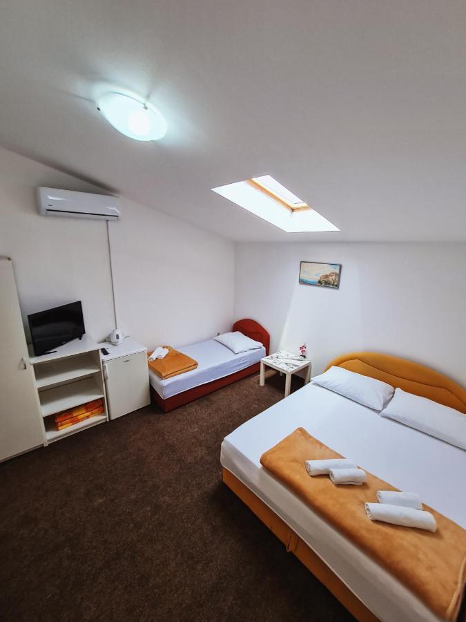 Guest House Davorka Неум Екстериор снимка