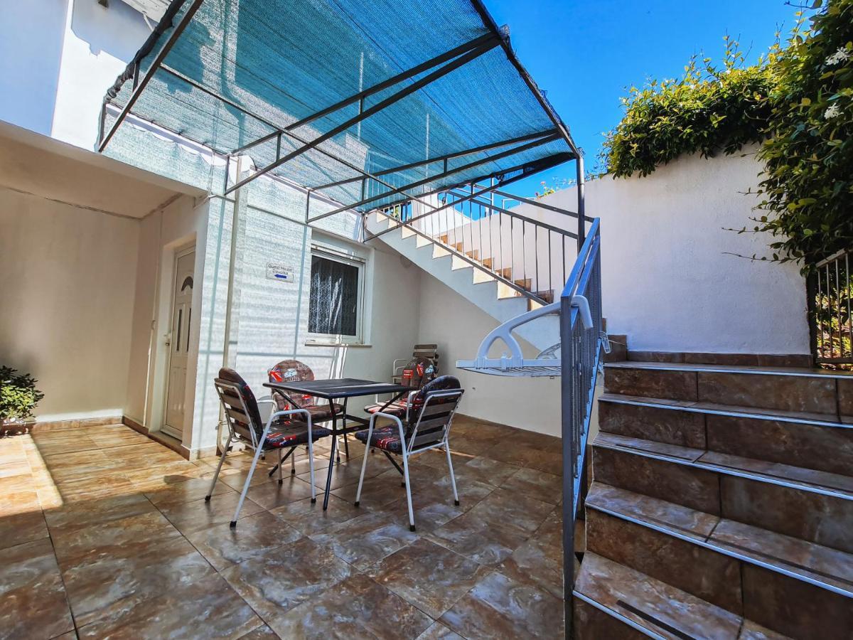 Guest House Davorka Неум Екстериор снимка