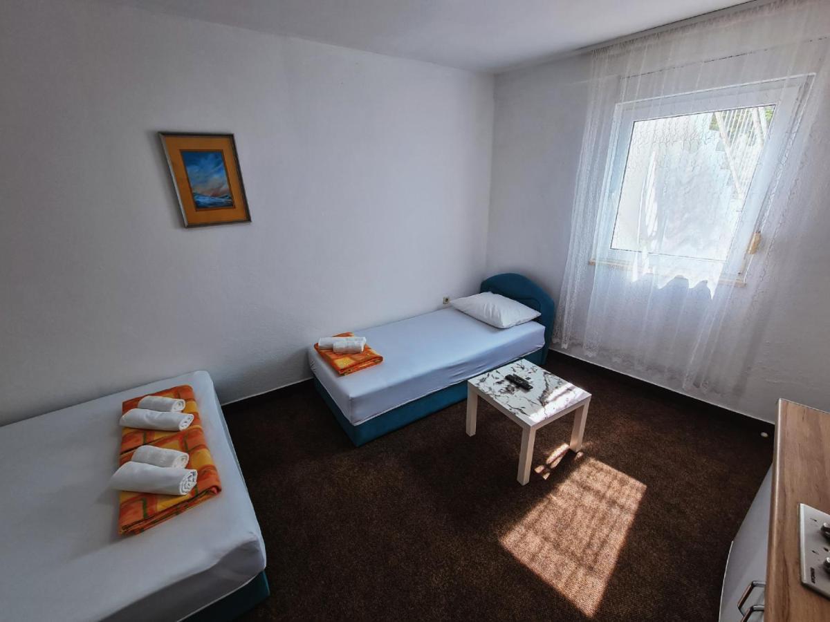 Guest House Davorka Неум Екстериор снимка